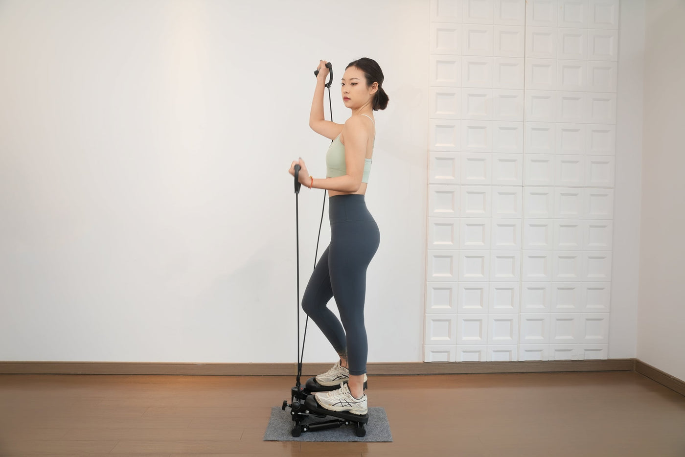 Flexi Muscles - Exercise Stepper with Resistance Bands